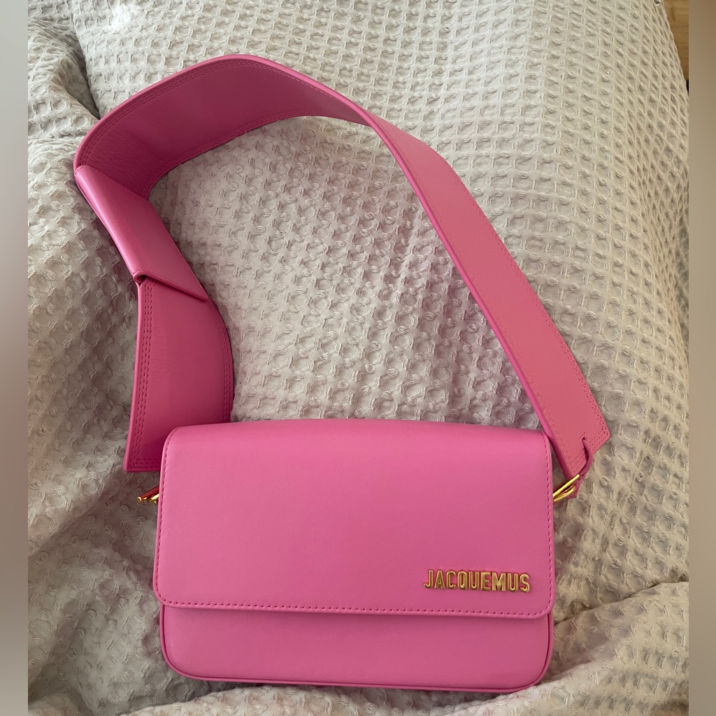 Jacquemus Pink Crossbody Bag With Modern Design
